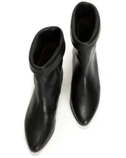 Anonymous Copenhagen Daisy 20^ Boots