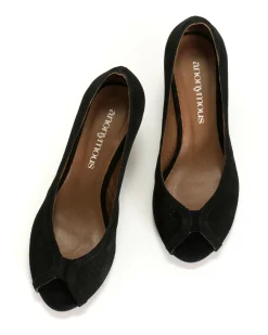 Anonymous Copenhagen Tiffany triangle^ Heels