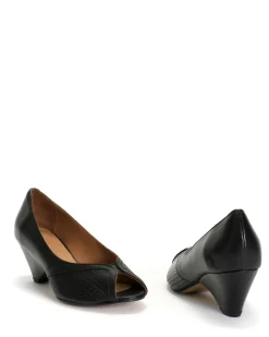 Anonymous Copenhagen Tiffany triangle^ Sandals