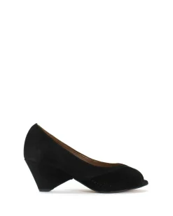 Anonymous Copenhagen Tiffany triangle^ Sandals