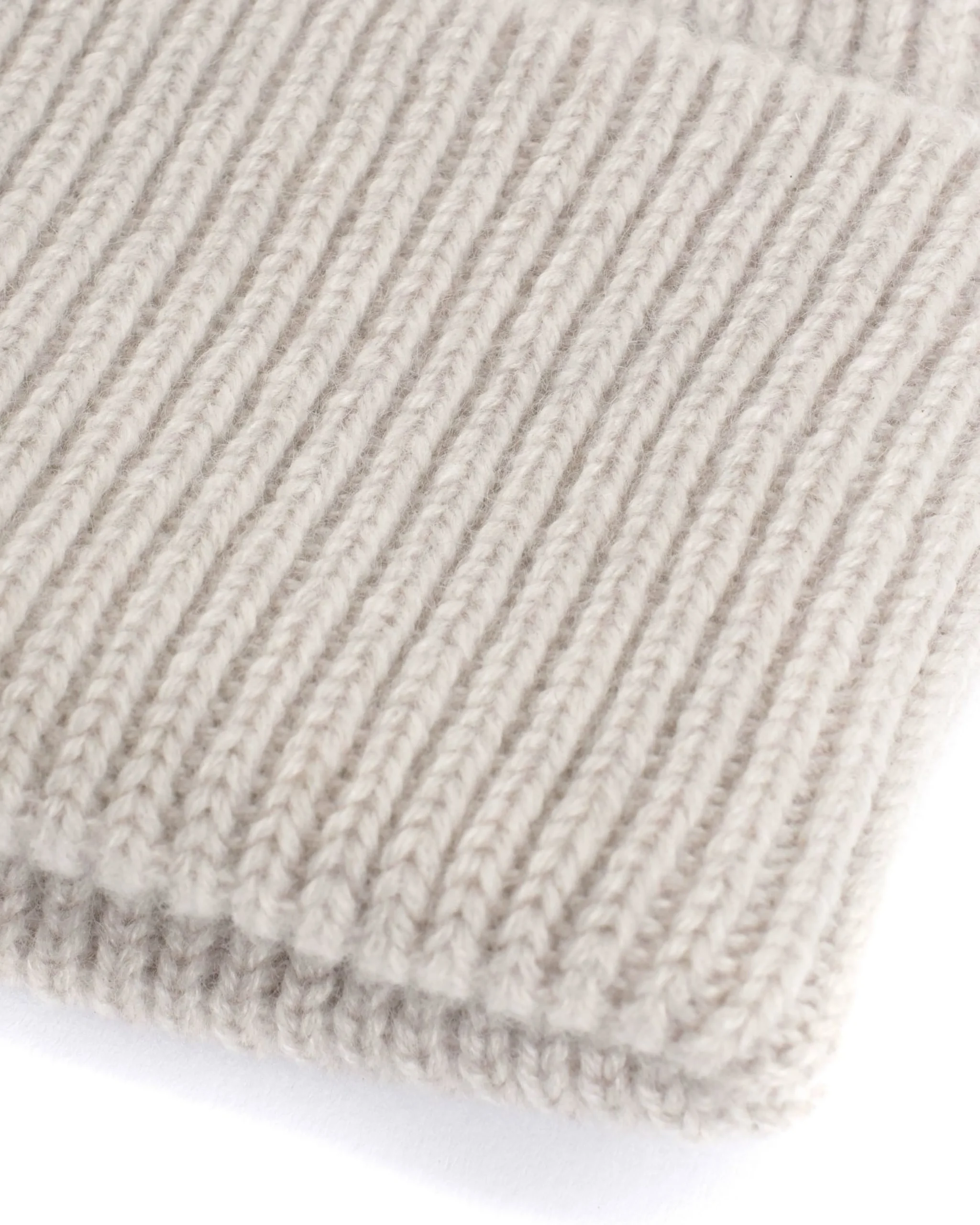 Anonymous Copenhagen Vinni cashmere beanie^ Cosy Essentials